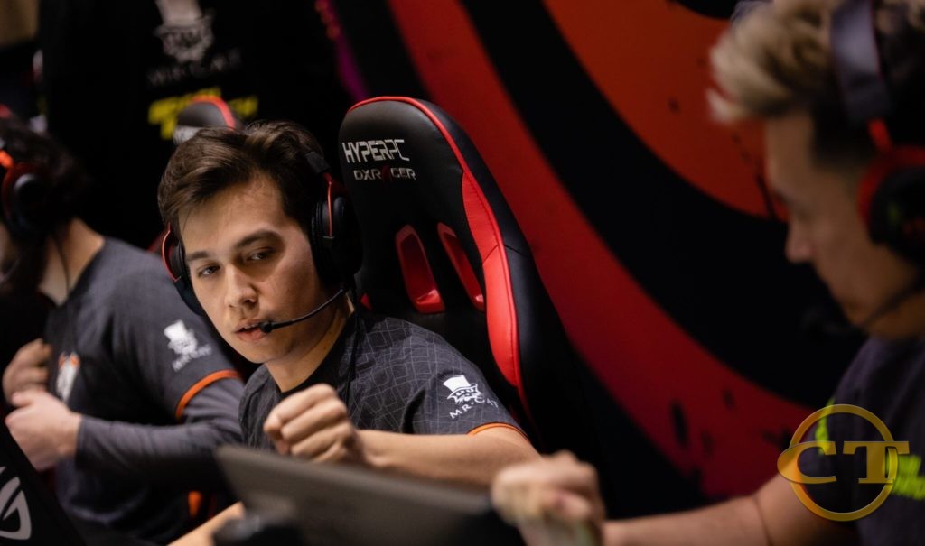 Команда Virtus.pro встретится с sAw